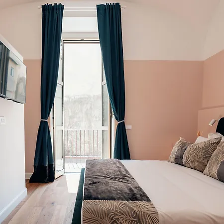 Naman Hotellerie - Monti 게스트하우스 4*