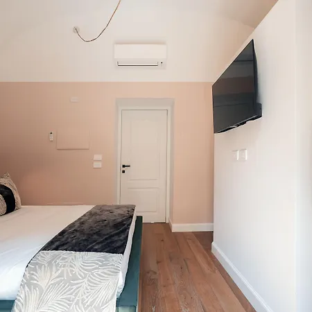 Naman Hotellerie - Monti 게스트하우스 로마