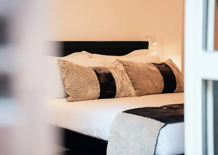 Naman Hotellerie - Monti