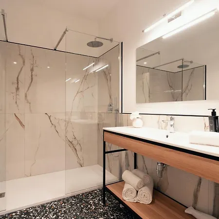 Naman Hotellerie - Monti Guest house